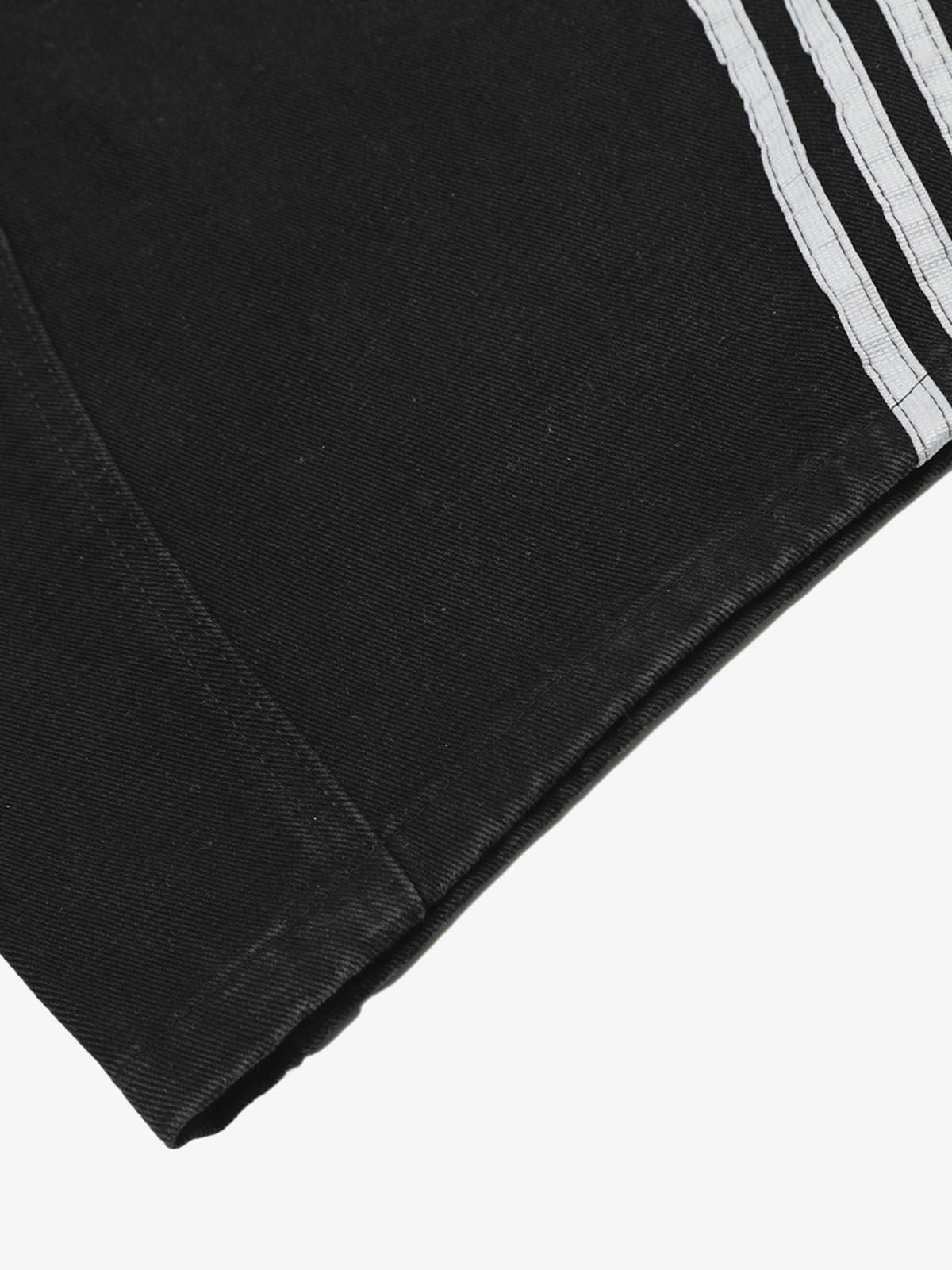 Contrast Stitching Barrel Leg Denim Jeans
