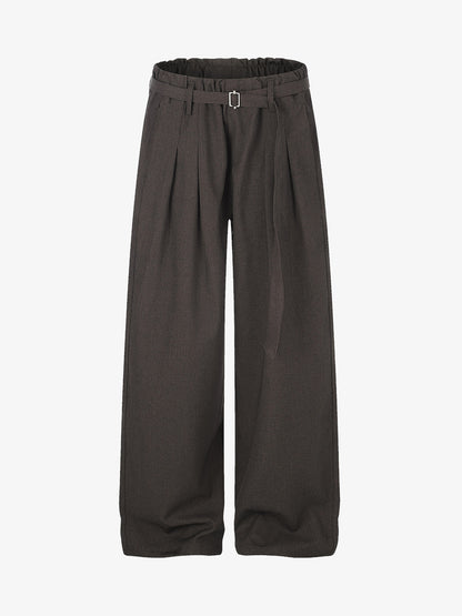 Pleated detail on wide-leg casual trousers