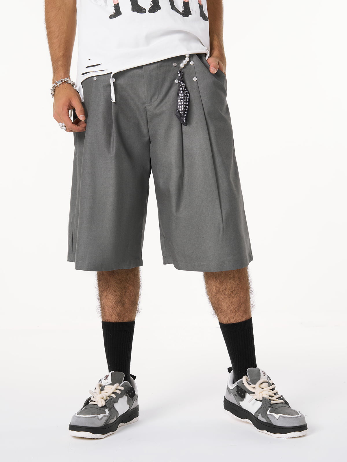 Revelse™  Pleated Wide-Leg Baggy Shorts With Pendant Decoration