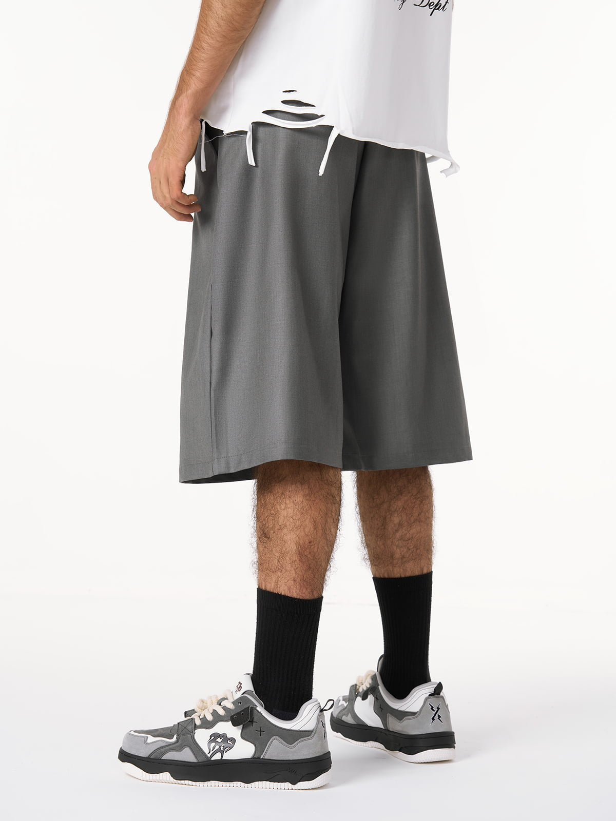 Revelse™  Pleated Wide-Leg Baggy Shorts With Pendant Decoration