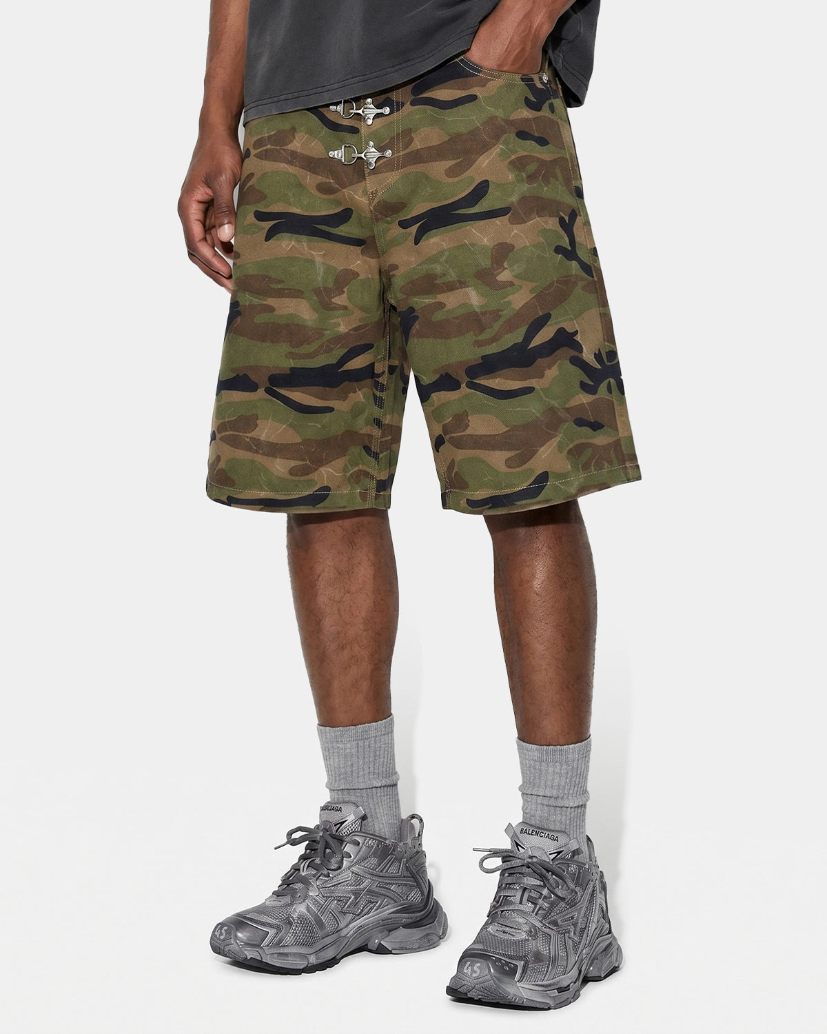 Revelse™ Men's Metal Clasp Camo Shorts