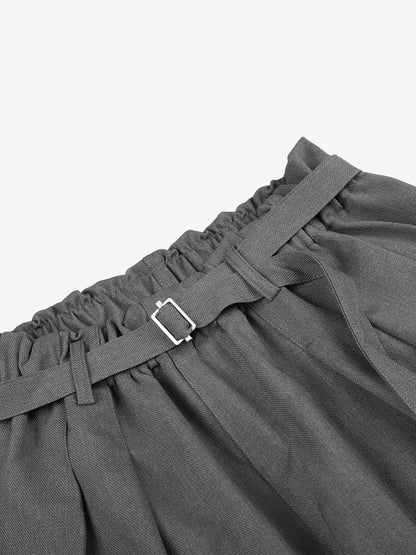 Flowing wide-leg silhouette of casual trousers