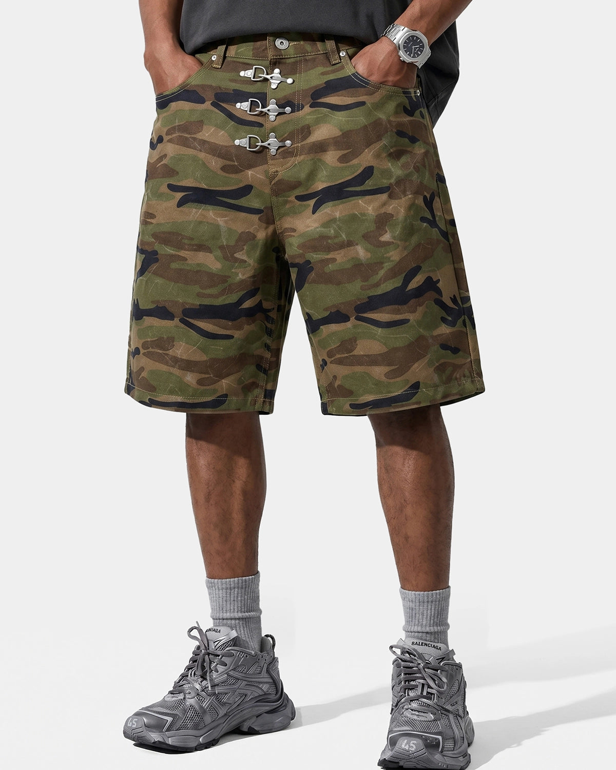 Revelse™ Men's Metal Clasp Camo Shorts