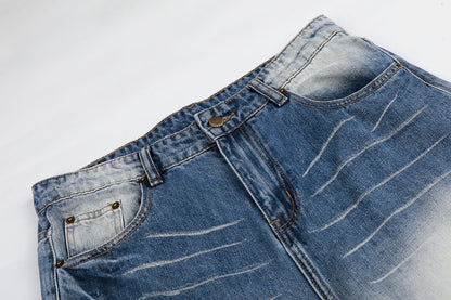 Back view of gradient baggy jeans with practical pockets
