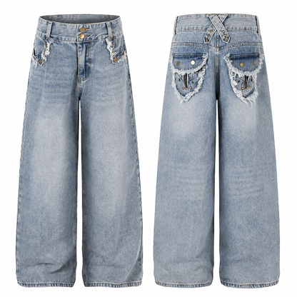 Casual wide-leg jeans with a baggy fit for everyday styling