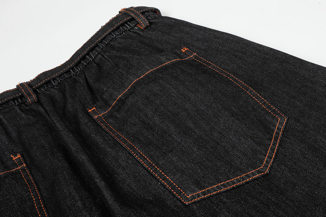 Baggy pleated jeans styled for a casual streetwear look
