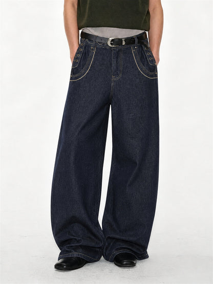 Baggy jeans with distinctive lace-up pocket details