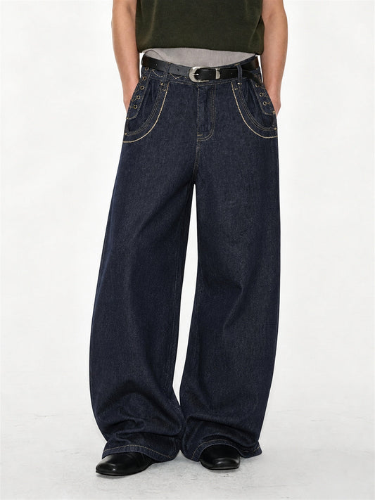 Baggy jeans with distinctive lace-up pocket details