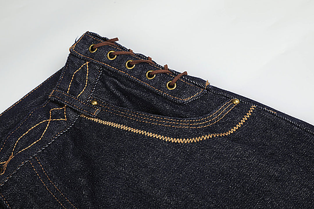 Back view of the baggy jeans with rear pockets