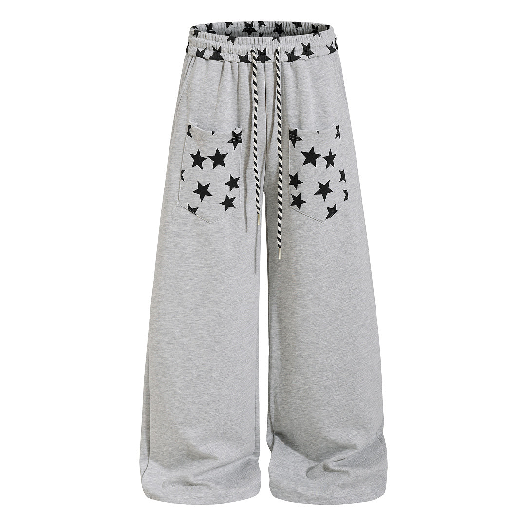 Baggy sweatpants featuring an all-over star print
