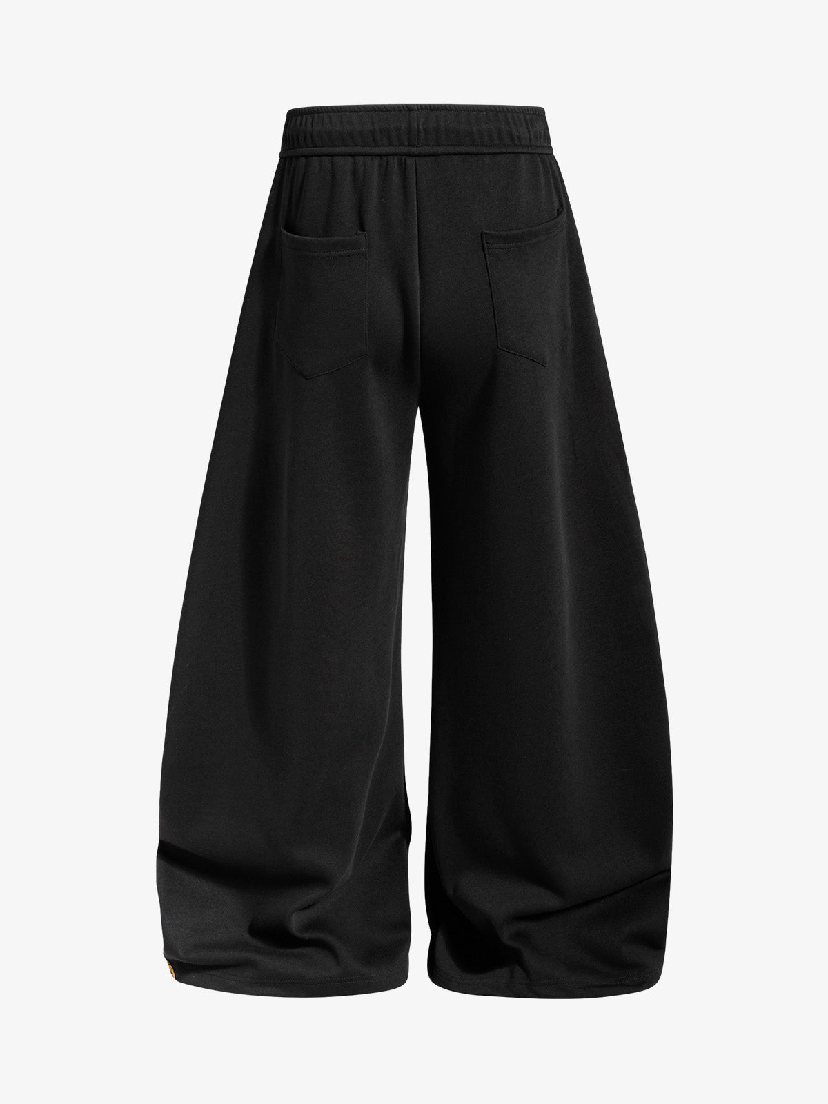 Close-up of the drawstring waist on the wide-leg sweatpants
