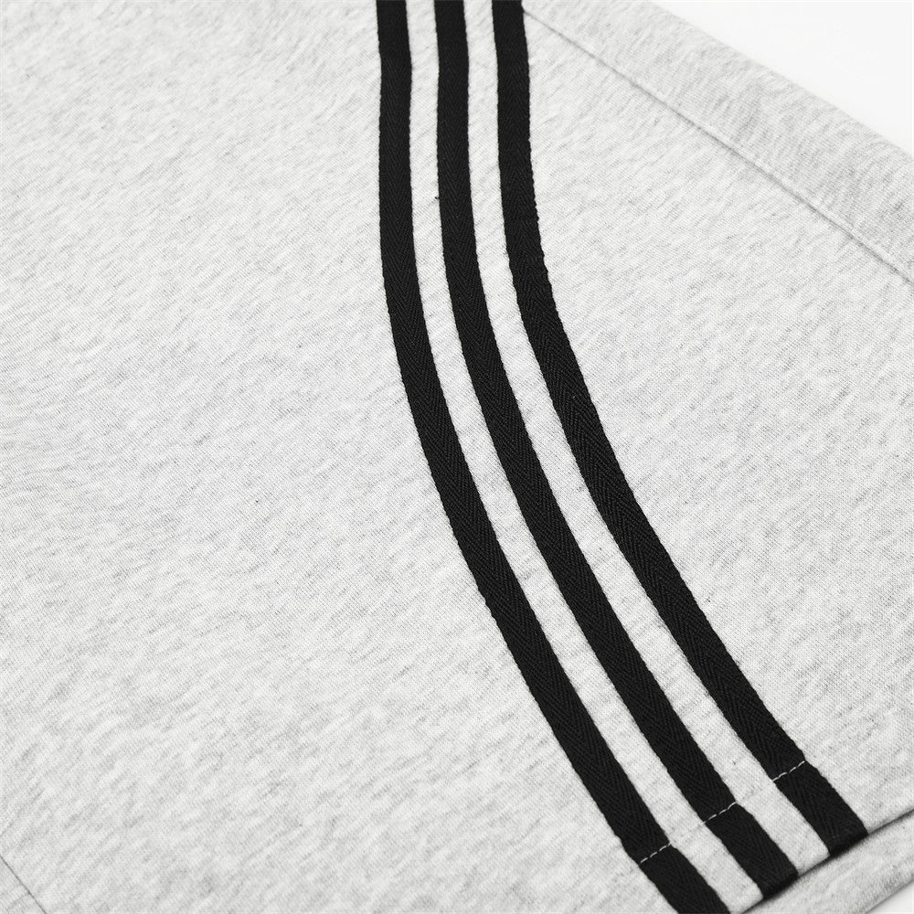 Striped wide-leg shorts styled for a casual everyday streetwear look